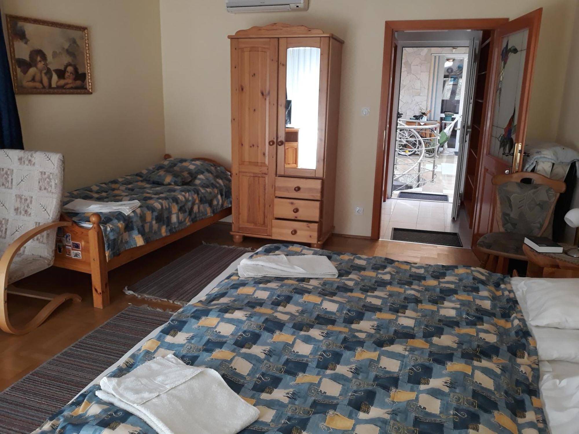 Hajdúszoboszló Kenezy Lux Apartman Vendeghaz מראה חיצוני תמונה